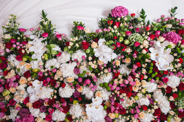 Fototapeta premium Pattern of fresh colorful roses and orchids