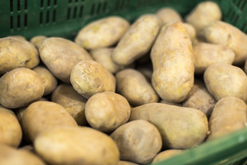 Kartoffeln im in Verkaufsauslage