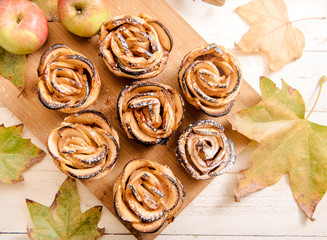 Apple rose cakes