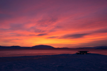 Sonnenaufgang im Haukadalur-Tal, Island