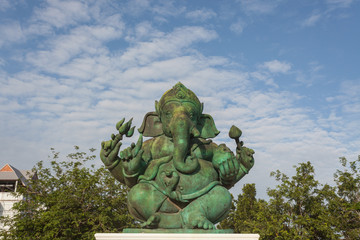 Obraz premium Ganesha Hindu God statue in Phetchaburi, Thailand