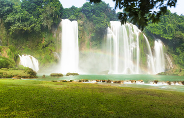 Obraz premium Ban Gioc waterfall in VIetnam