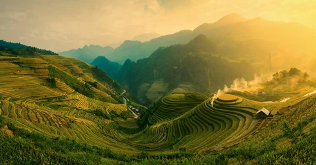 Abwaschbare Fototapete Reisfelder Reisfelder auf terrassierten Mu Cang Chai, Vietnam.