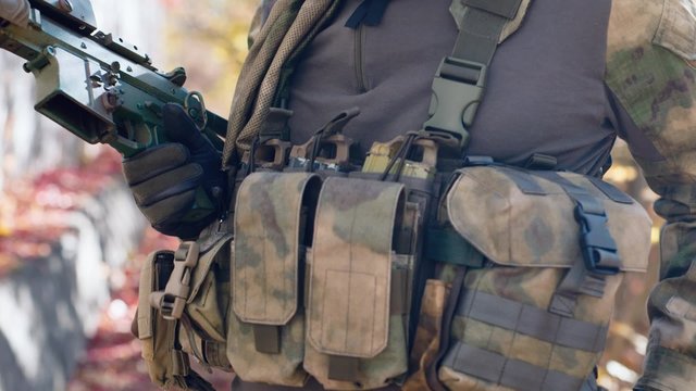 Recharging airsoft weapons