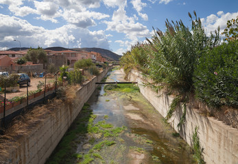 Fototapeta premium An empty channel in the city.