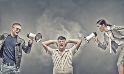 Agression in communication