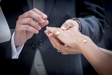 Mariage &agrave; l'&eacute;glise