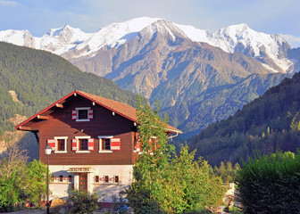 Fototapeta na wymiar Alpine house in mountains, France