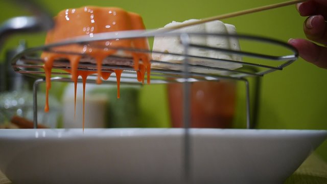 Making Cake with white mousse in the mirror glaze