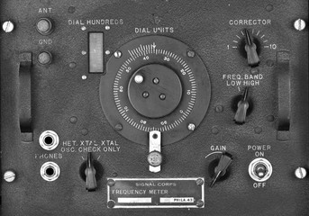 Vintage Frequency Meter
