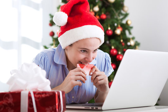 Online shopping before christmas