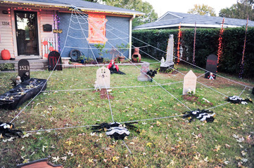 Halloween displays in Memphis, TN