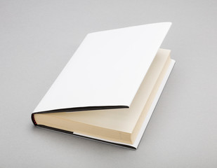 Blank book white cover 5,5 x 8 in