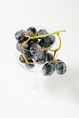 black grapes in the cup