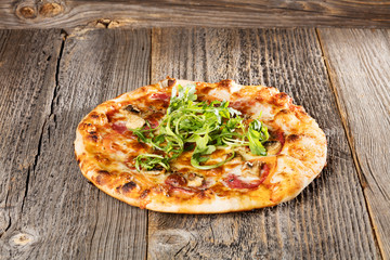 Salamipizza