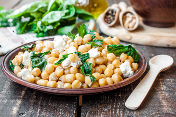 chickpeas with spinach and feta