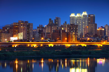 Fototapeta premium cityscape of Taipei, Taiwan
