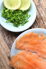 Smoked salmon with lemon