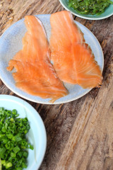Smoked salmon with seaweed salad