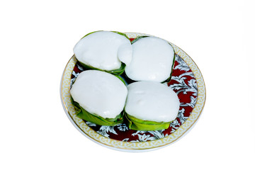 Thai pudding with coconut topping