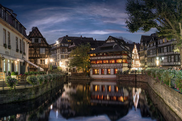 Fototapeta na wymiar Strasbourg, Little Venice, France 
