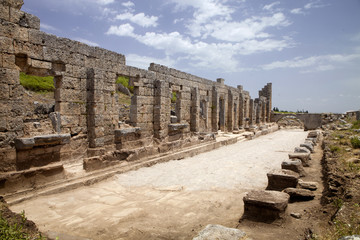 Fototapeta na wymiar Roman ruins in Perges, Turkey