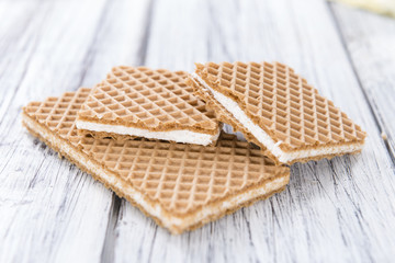 Crispy Waffles with Vanilla Cream