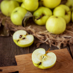 apples
