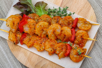 Raw prawn skewer