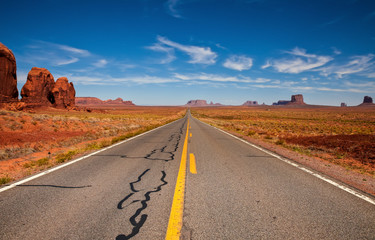 Road to  the Monument valley