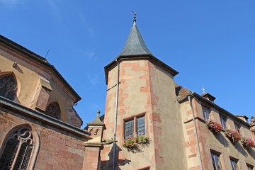 Fototapeta na wymiar Alsace Village de Kaysersberg Église de l'Invention-de-la-Sainte-Croix 