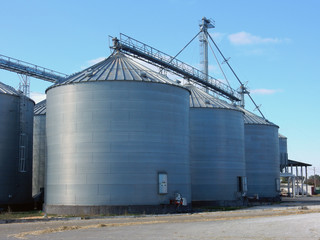 Silo System © Photobank