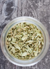 dried lovage