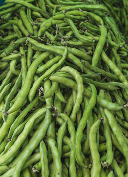 The group of pea in the fresh market