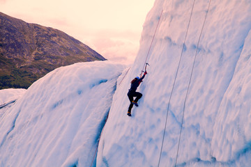 Ice Climbing - 93347112