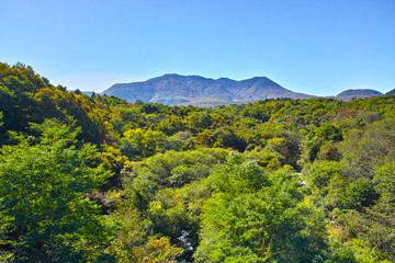 Obraz premium 嬬恋パノラマラインから見る渓谷