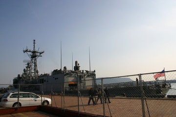 高松港にアメリカの駆逐艦？が来ていると聞いて撮りに行きました。