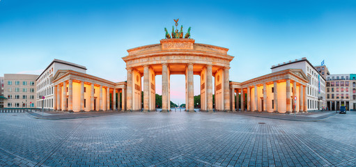 Naklejka premium Panorama Brandenburger Tor (Brama Brandenburska), słynny punkt orientacyjny