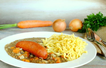 Linsen mit Spätzle