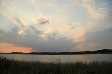 Fototapeta premium Wieczorny widok na Inbanuma (miasto Inzai, prefektura Chiba)