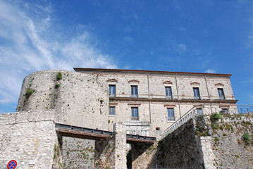 TEGGIANO : CASTELLO MACCHIAROLI