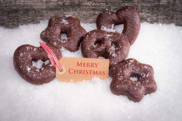 lebkuchengebäck mit weihnachtsschild