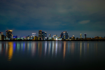 大阪の夜景 淀川から見た梅田