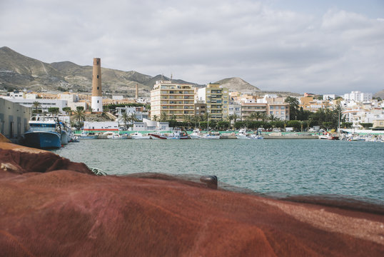 Adra desde el puerto pesquero.