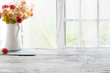 close-up look at wooden with morning bright