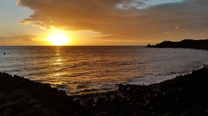 Amanecer en la costa