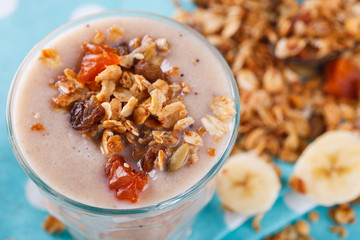 Banana smoothie homemade granola.