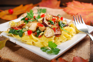 tagliatelle with porcini mushrooms and spinach