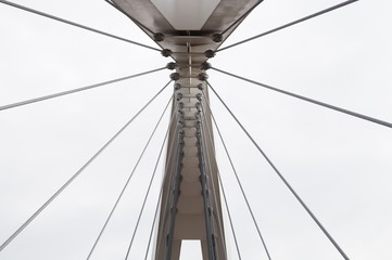metal structure in voltage under a bridge