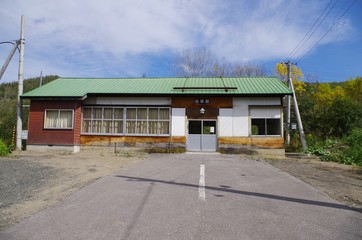 山間部の木造駅舎